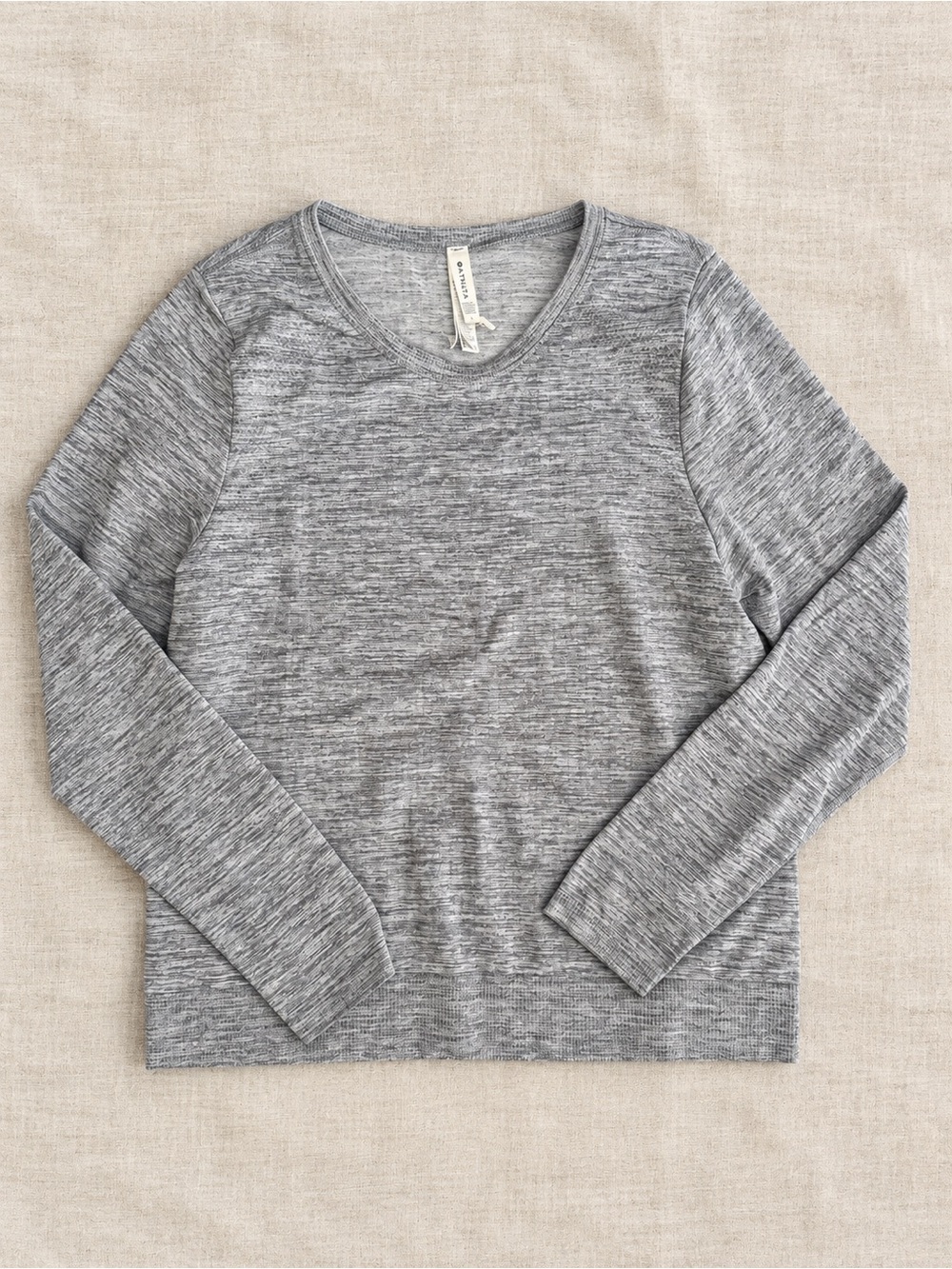 Lightweight Gray Crewneck Long-Sleeve Top